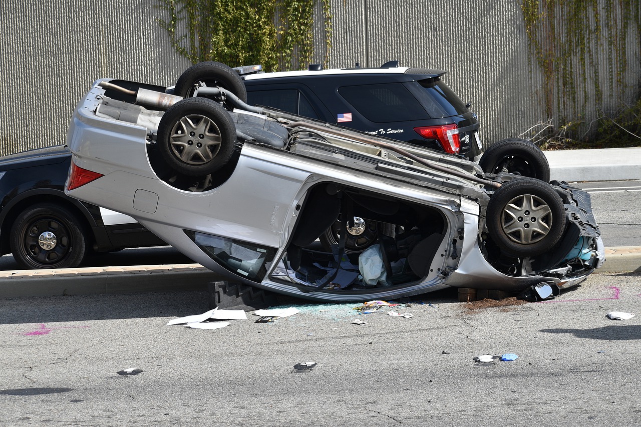 Corpus Christi PD responds to rollover accident on Ocean Dr - Free Texas Ac...